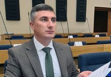 ШКИПИНА: СВЕСРПСКИ САБОР ДОГАЂАЈ КОЈИ ЈЕ ОБИЉЕЖИО НОВИЈУ ИСТОРИЈУ СРБА; ВЕЋ ВИЂЕНИ ПЕРФОРМАНСИ ОПОЗИЦИОНИХ ОЧАЈНИКА КОЈЕ НАЈВИШЕ БОЛИ ЗАКЉУЧАК 25